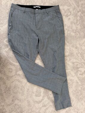 Calvin Klein Men's Gray Dress Pants - Classic Tailored Fit